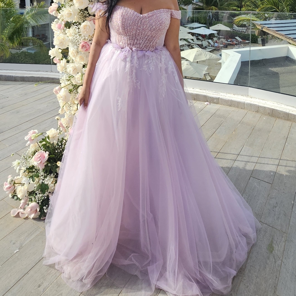 Elegant Lavender Off-Shoulder Prom Dress